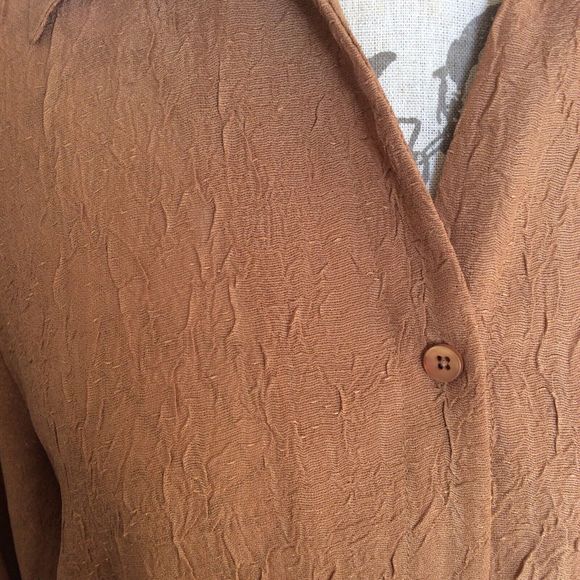 Coldwater Creek Blouse Size Medium Top Brown long Sleeve button down texture - Picture 5 of 12